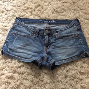 VS jean shorts size 6